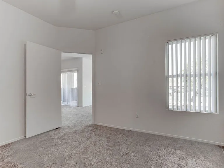 6650 W Warm Springs Rd #1080 — Photo 9