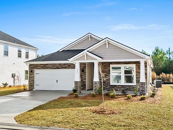 2nd image of 1057 Lauryn Oak Loop #277 Buchanan J