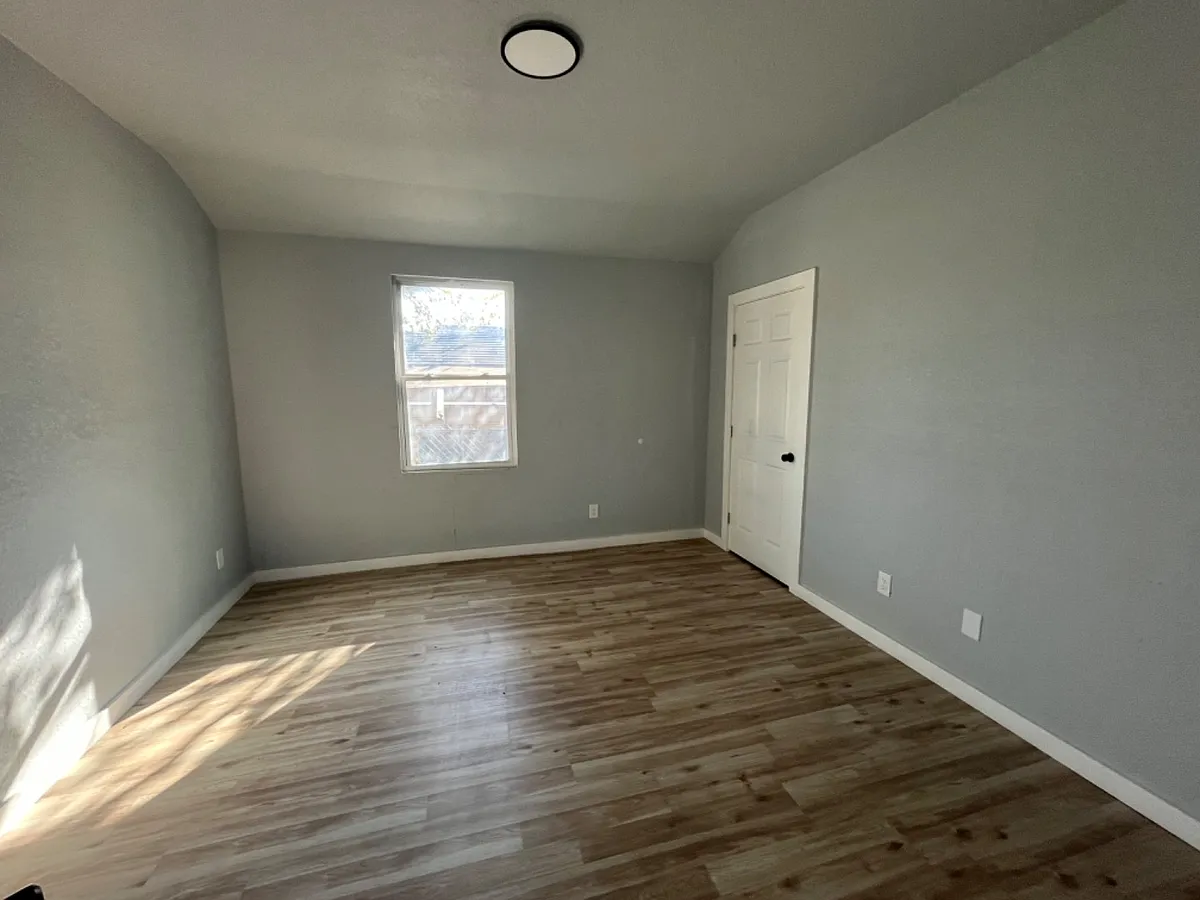 Unit Photo - 2630 Observation Dr #3