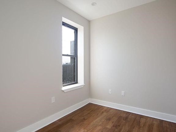 3rd image of 2105 Atlantic Ave #3F