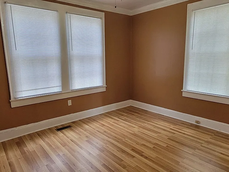 1620 Christine Dr — Photo 5