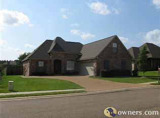 1017 Trinity Dr, Madison, MS 39110