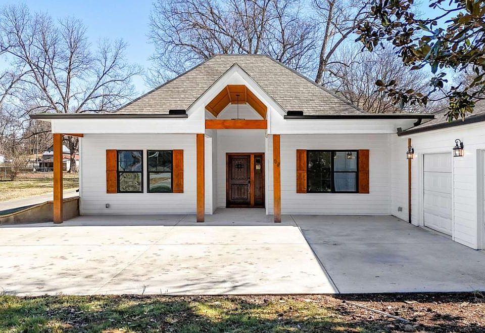1st image of 244 S Piedmont Ave