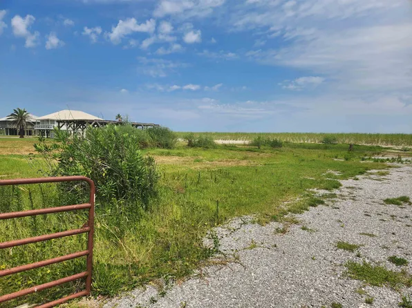 1736 Highway 1, Grand Isle, LA 70358