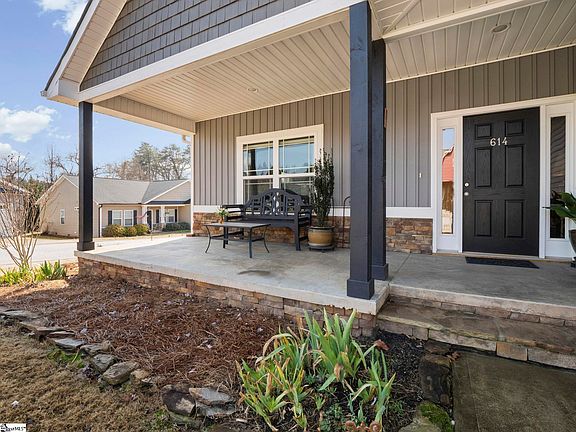 3rd image of 614 Downing Way