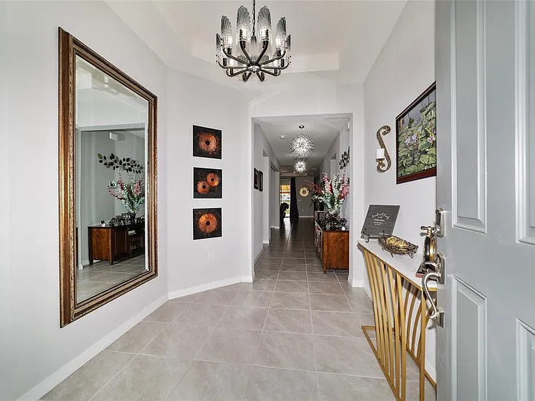 8521 SW 59th Ter — Photo 3