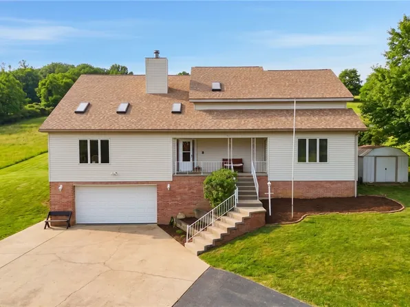 327 Sugar Run Rd, Waynesburg, PA 15370
