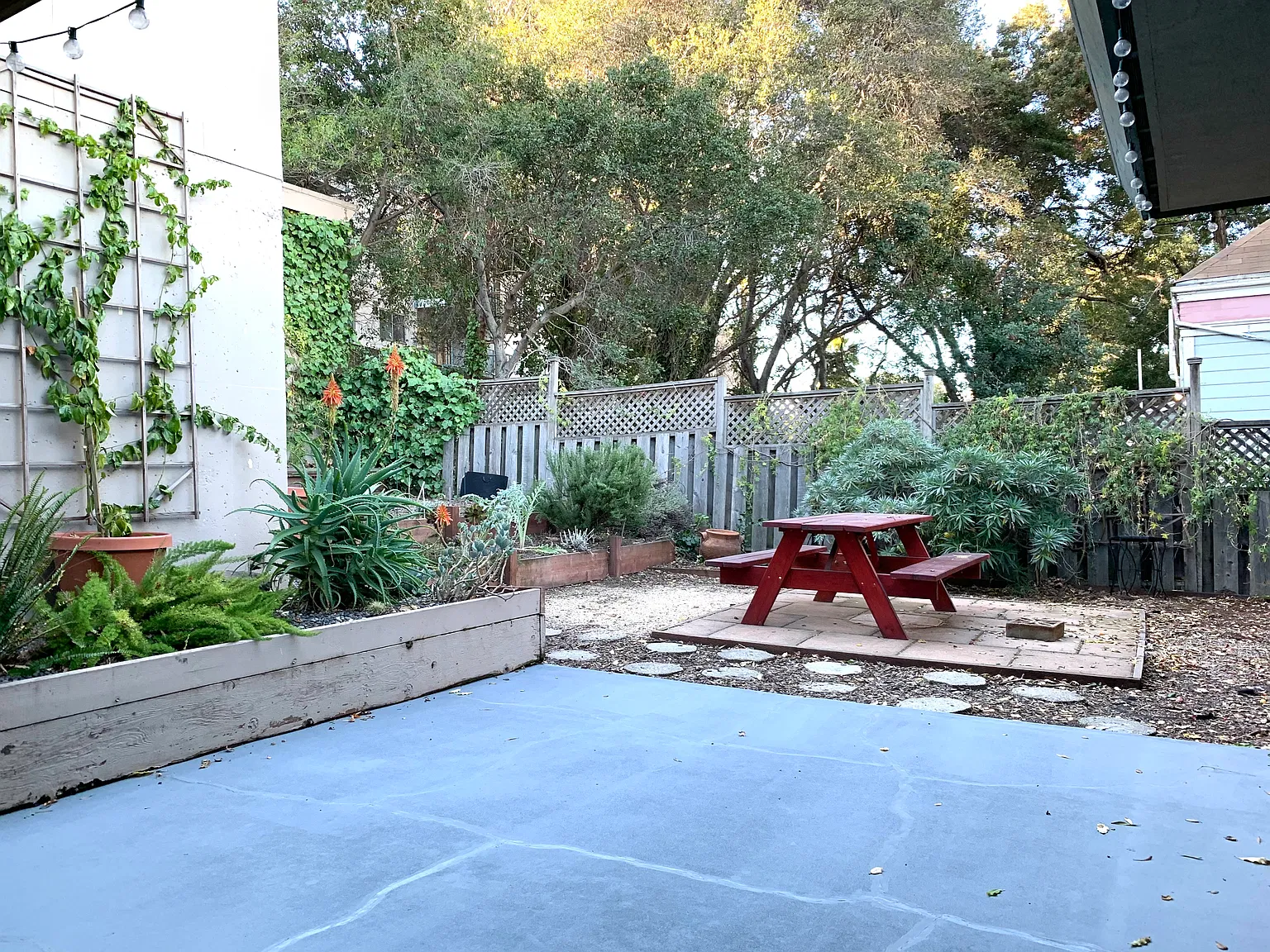 2 bed, 1000 sqft, $3,300 — Photo 4