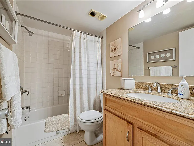 11419 Commonwealth Dr #302 — Photo 21