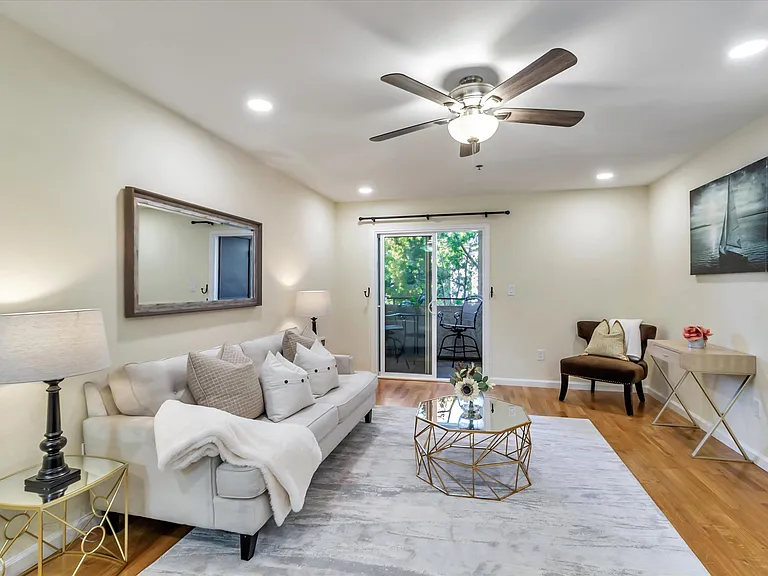 880 E Fremont Ave #722 — Photo 3
