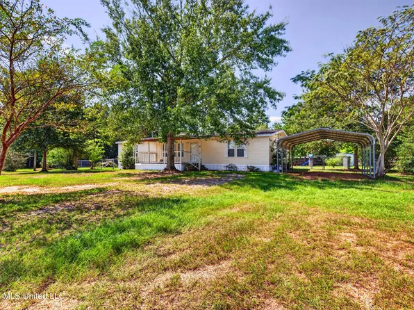 91 Lake Rd, Mc Henry, MS 39561