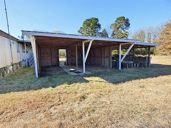 3rd image of 471 County Road 2850