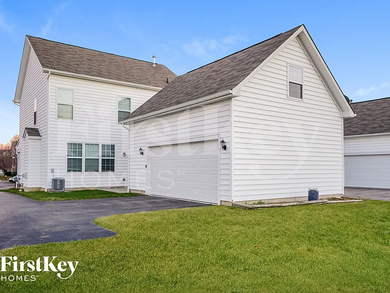 4015 Peregrine Pass Dr — Photo 15