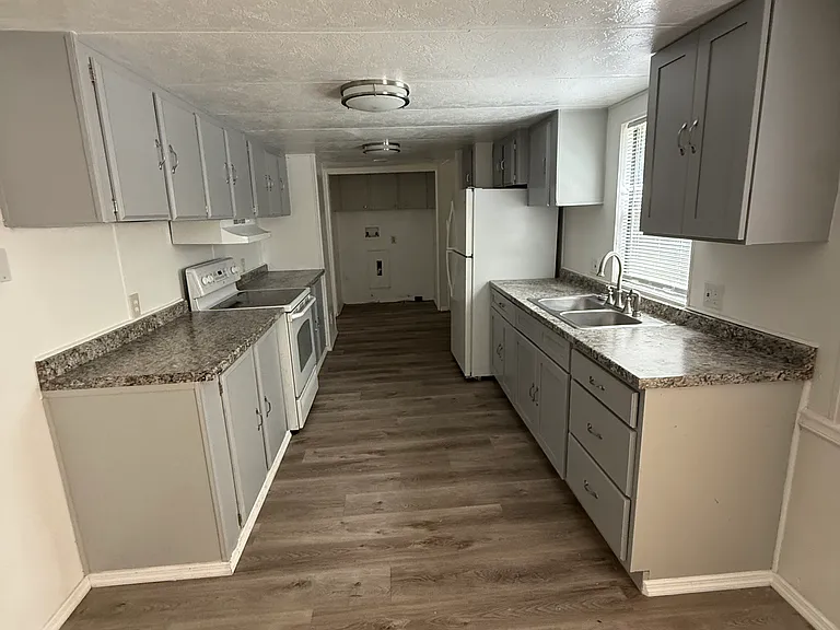 6122 Virgil Ln — Photo 7
