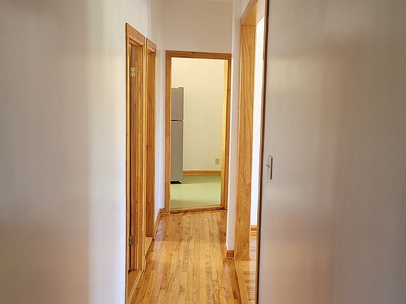 2nd image of 1001 Lincoln Pl APT 4C