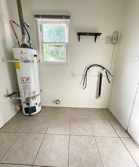 24450 Myers Ave — Photo 12