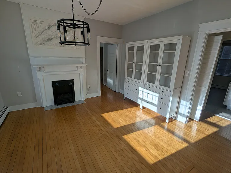 27 Irving St #2 — Photo 3
