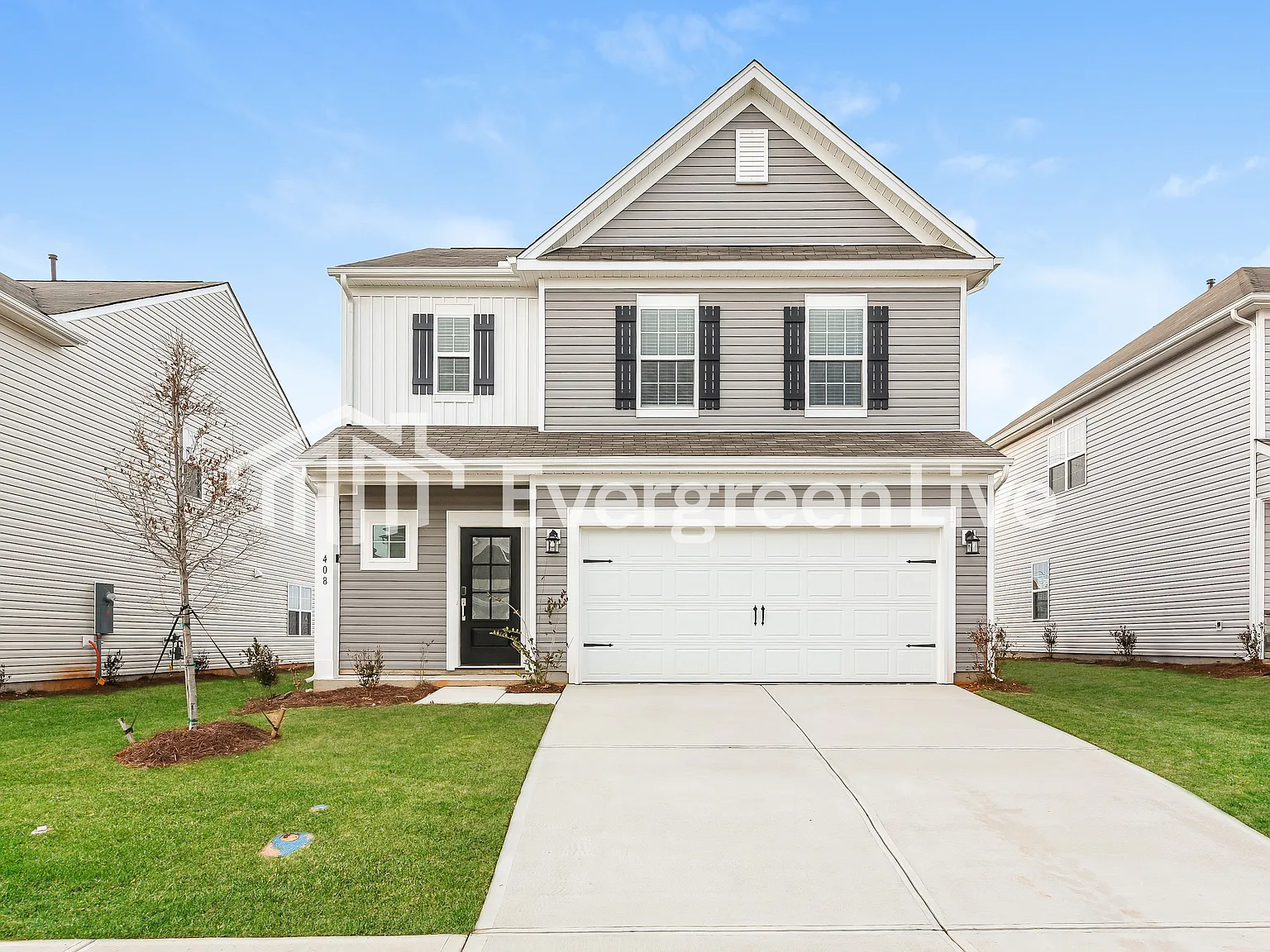 4 bed, 2.5 bath, 2169 sqft, $1,870 — Photo 2