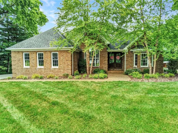 4574 Cemetery Rd, Bowling Green, KY 42103