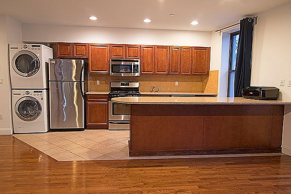 1st image of 120 Cedar St APT 2b