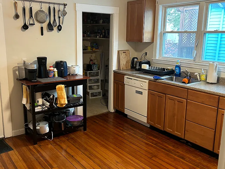24 Burnham St #2 — Photo 7