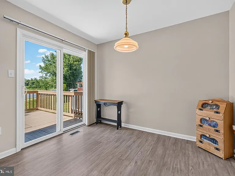 6581 Willard Horine Ct — Photo 5