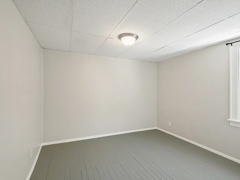 1112 Park Ave — Photo 17