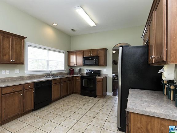 3rd image of 5394 Magnolia South Dr