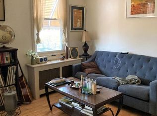 1236 S 10th St FLOOR 3, Philadelphia, PA 19147