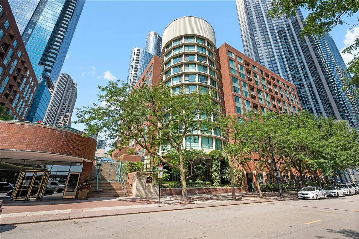 1 bed, 750 sqft, $2,200 — Photo 1
