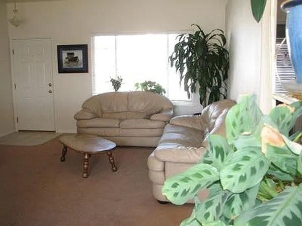 Building Photo - 1173 W Karat Way