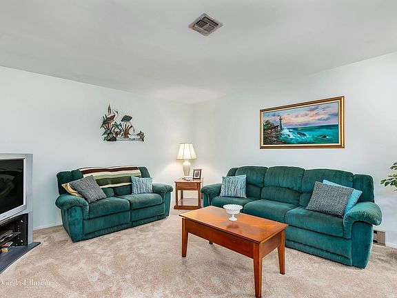 2nd image of 201 Revere Dr