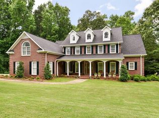 1 Old Mountain Dr, Powder Springs, GA 30127