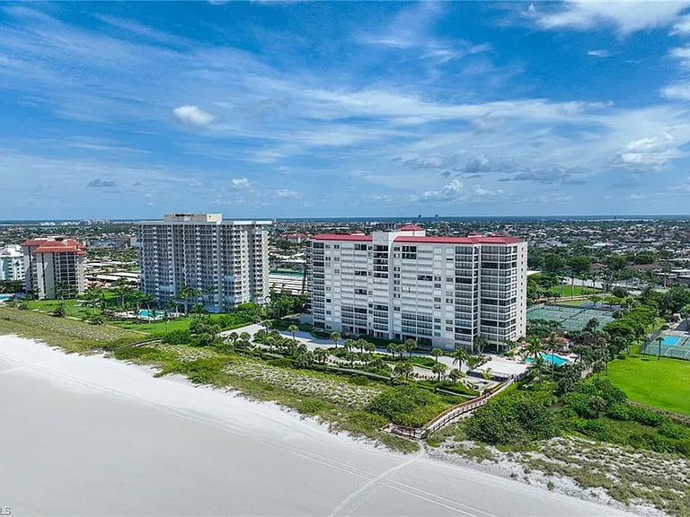 100 N Collier Blvd #Penthouse 5 — Photo 26
