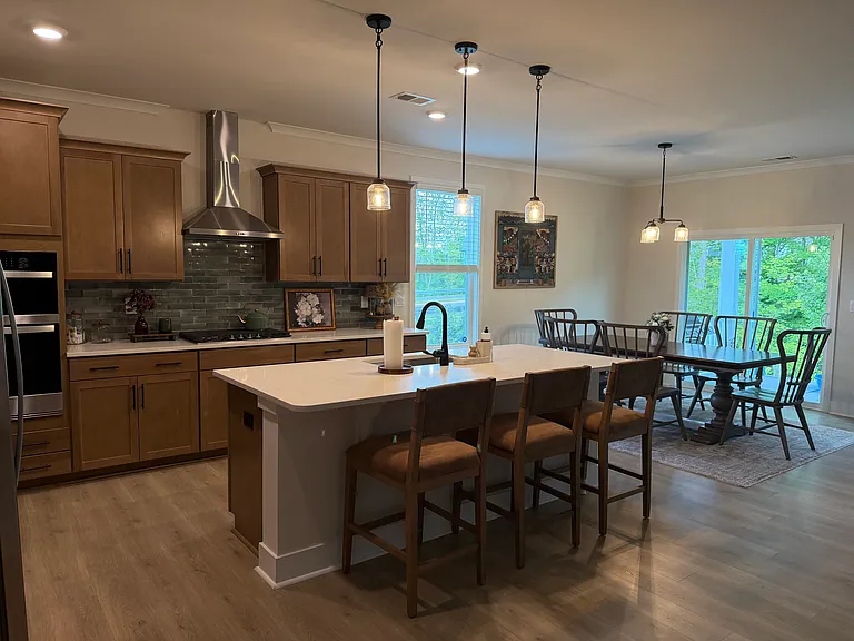 213 Miramar Dr — Photo 3