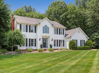 2915 Ashwood Dr, Alliance, OH 44601
