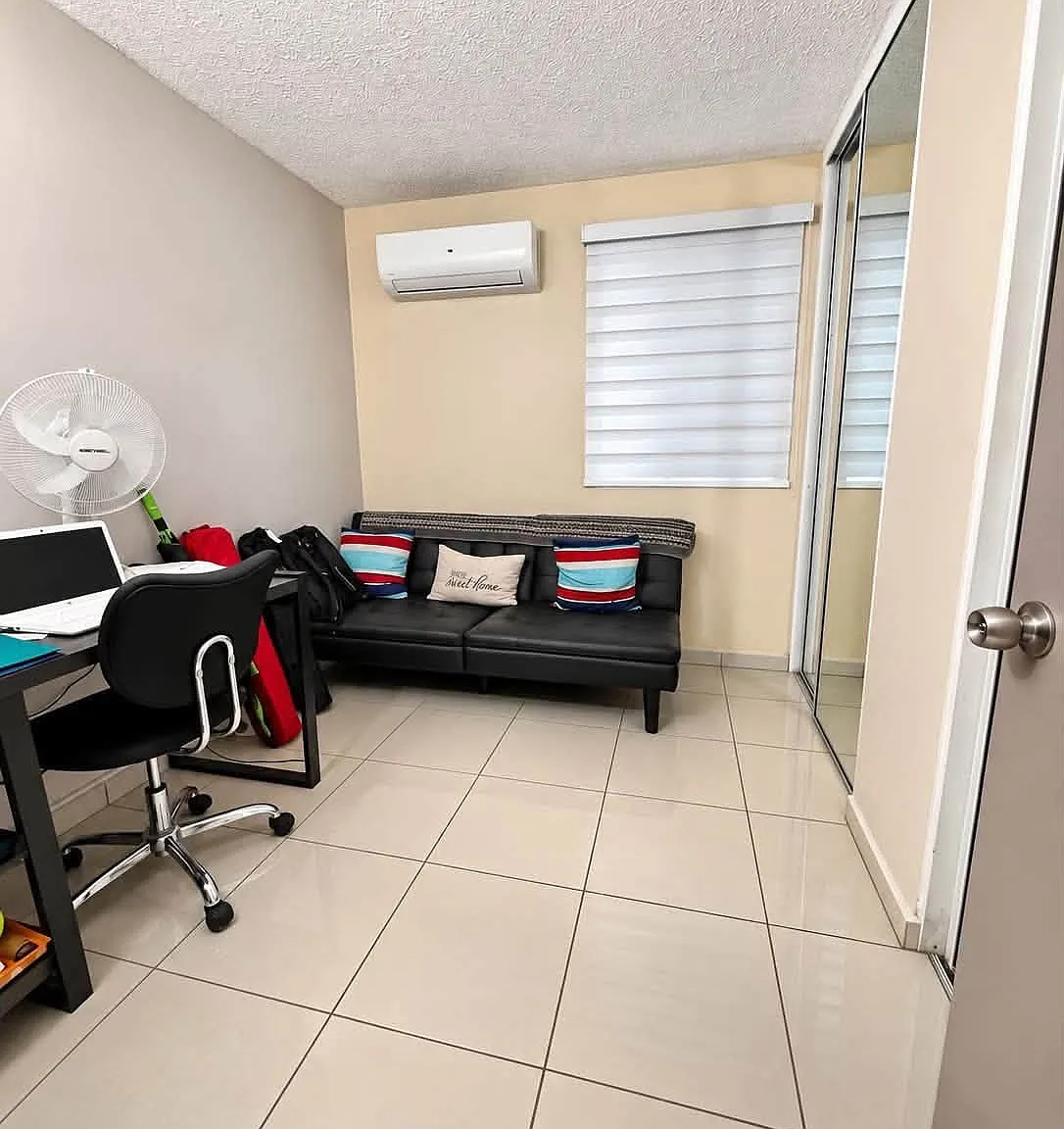 3 bed, $1,600 — Photo 4