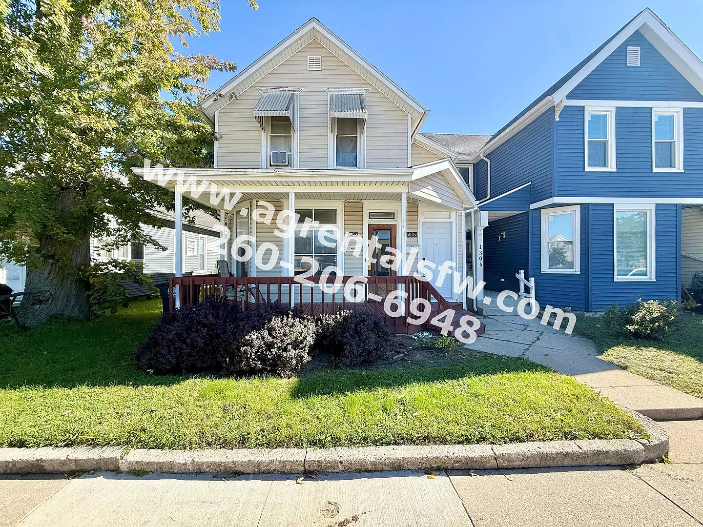 1308 Marion St — Photo 1