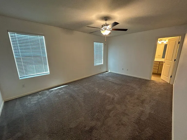 2249 Hough Ave — Photo 18