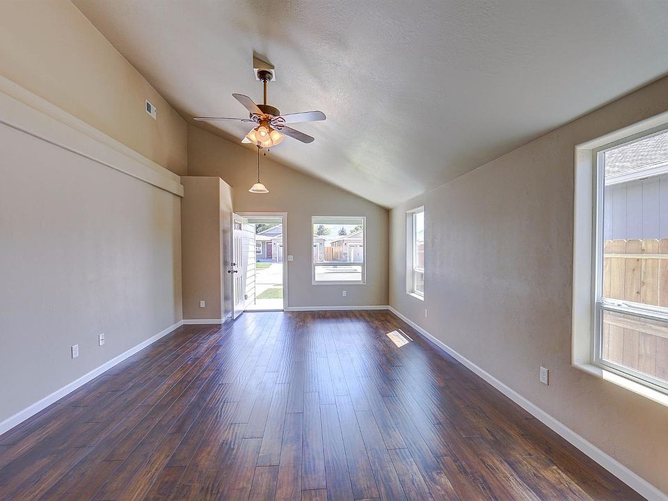 1st image of 1105 Katie Mae Dr