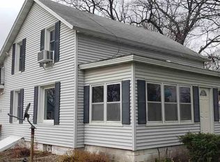 1020 2nd Ave SW, Wells, MN 56097