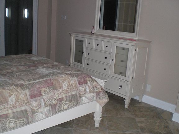 5th image of 800 SE 20th Ave APT 711
