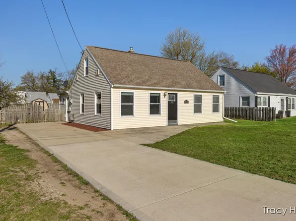 5645 Buchanan Ave SW, Wyoming, MI 49548