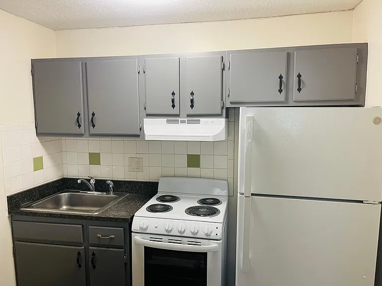 123 English Village Rd #103 — Photo 16