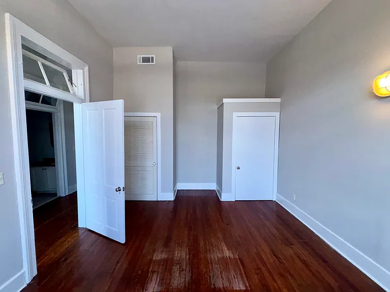 1030 Broad St #C — Photo 5
