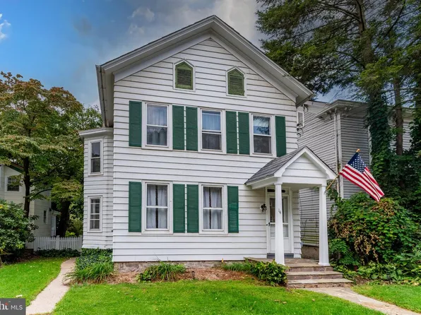 14 S Main St, Stockton, NJ 08559