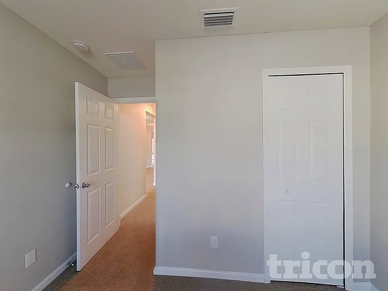 1352 Biscayne Grove Ln — Photo 12