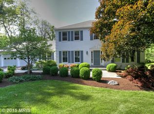 10102 Minburn St, Great Falls, VA 22066