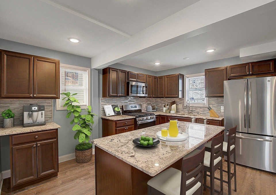 1st image of 1131 James Ave N