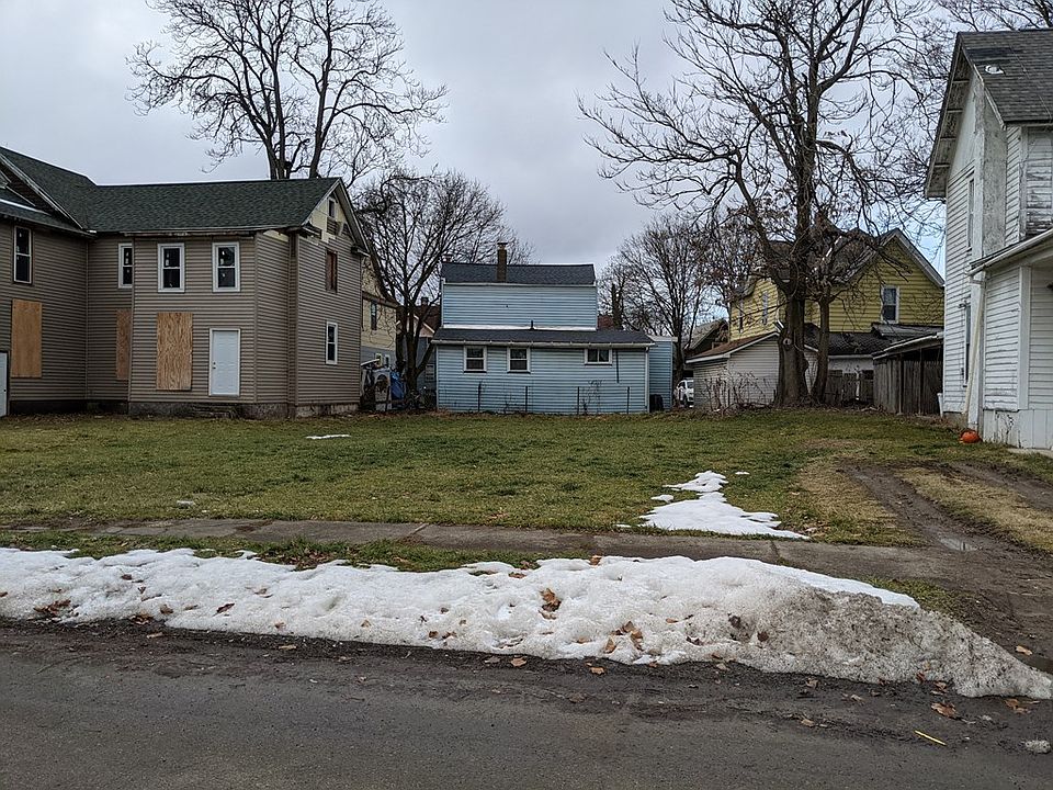 2nd image of 303 Lormore St